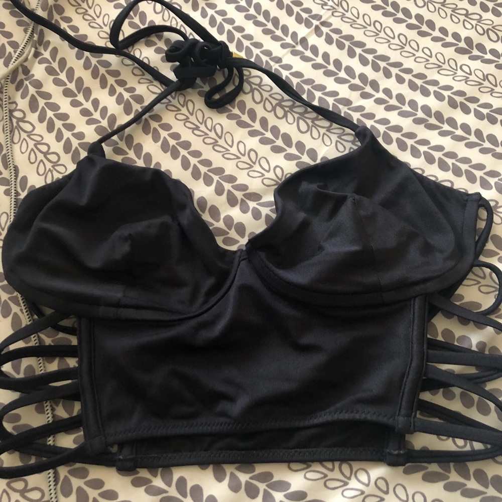 Victoria’s Secret strappy bikini top